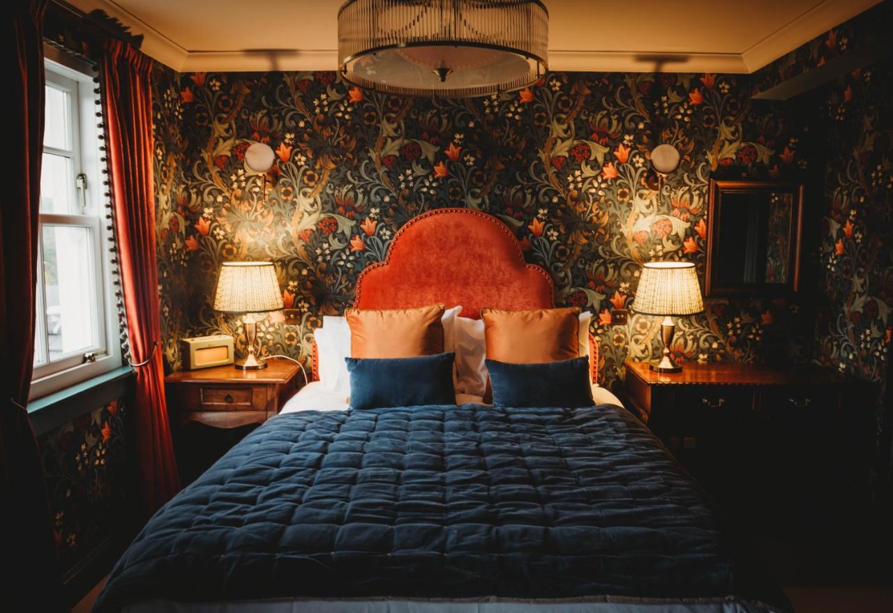 Roslyn House Hotel Tobermory Buitenkant foto