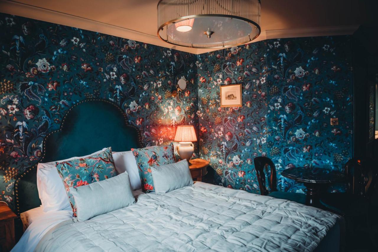 Roslyn House Hotel Tobermory Buitenkant foto