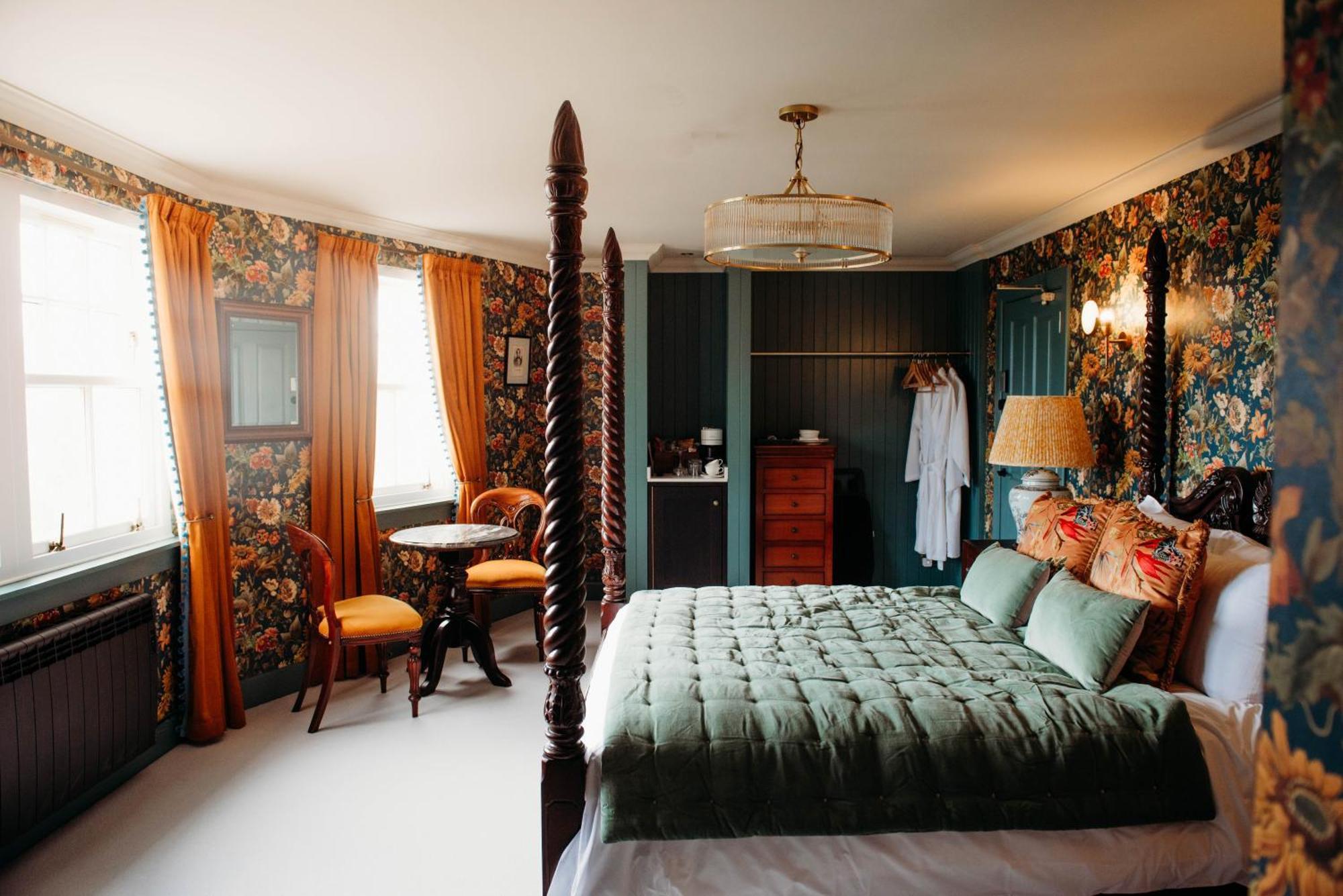 Roslyn House Hotel Tobermory Buitenkant foto