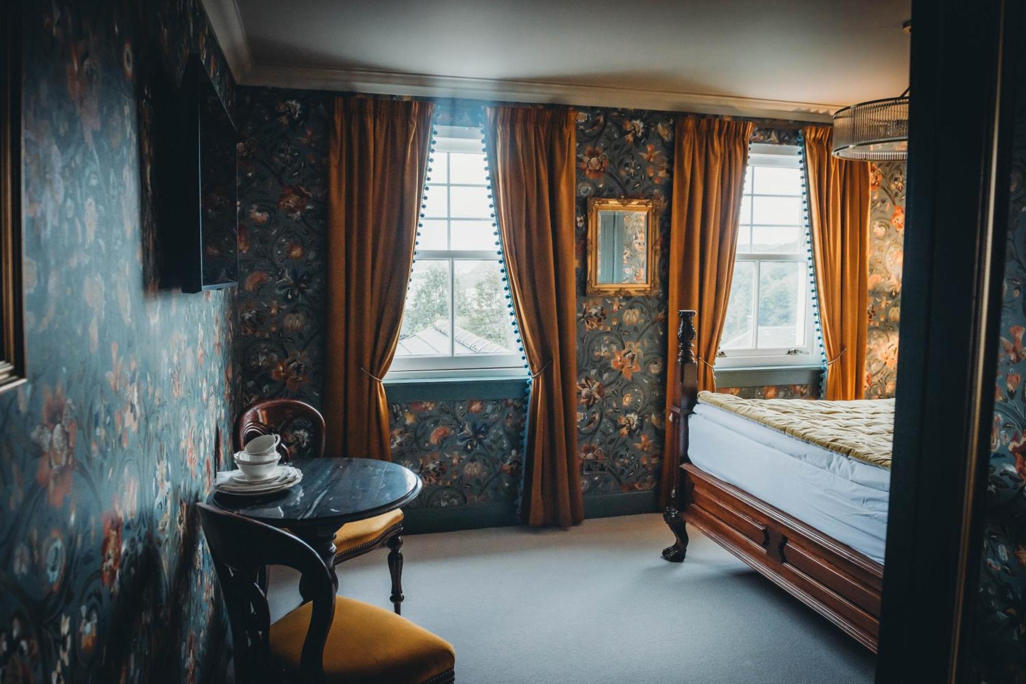 Roslyn House Hotel Tobermory Buitenkant foto