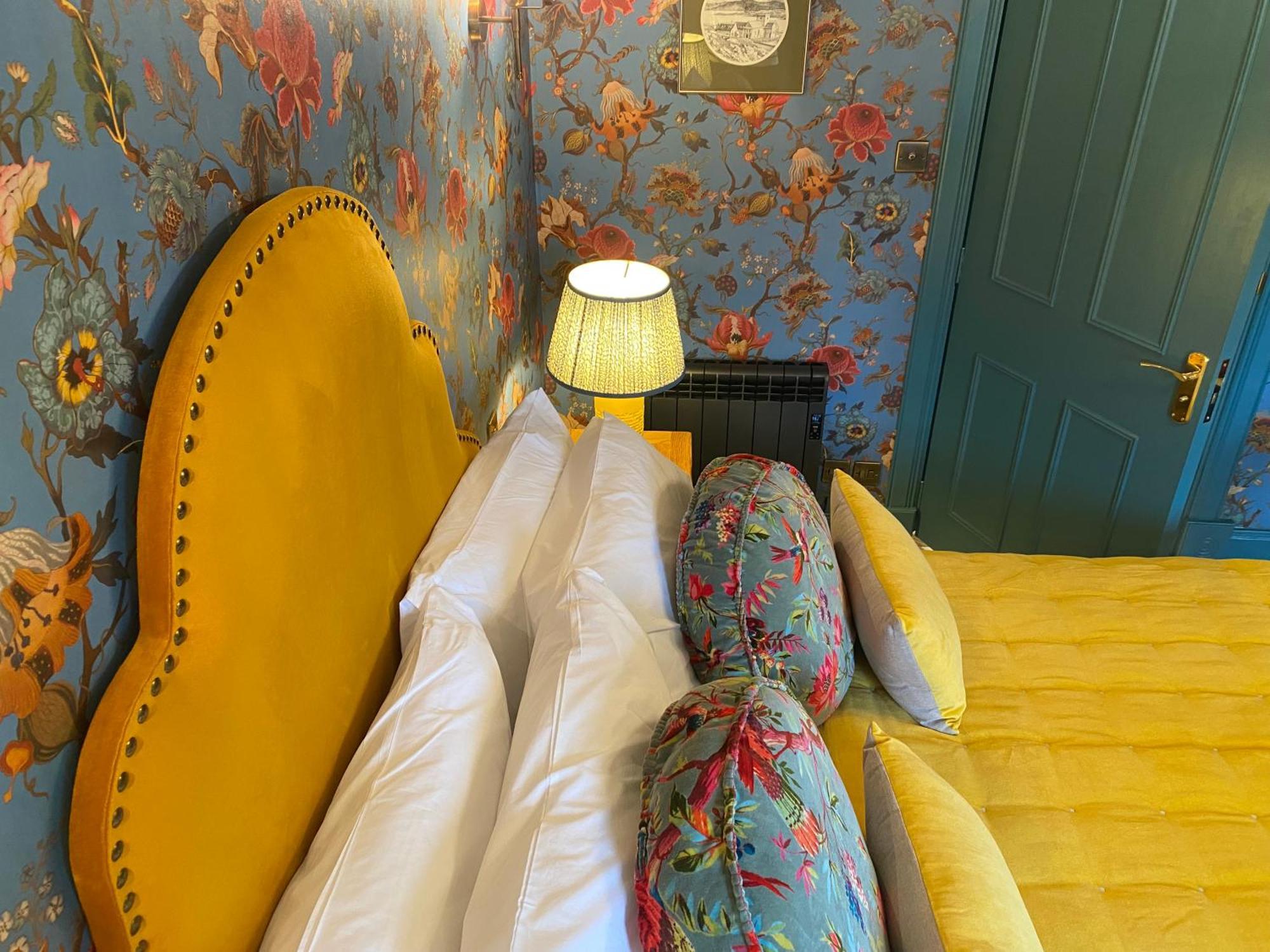 Roslyn House Hotel Tobermory Buitenkant foto